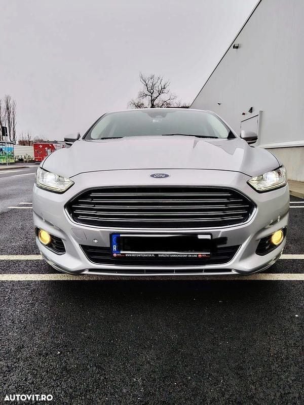 Second-hand Ford Mondeo Titanium 180 CP (132 kW) 2015 Culoaregri Berlinǎ