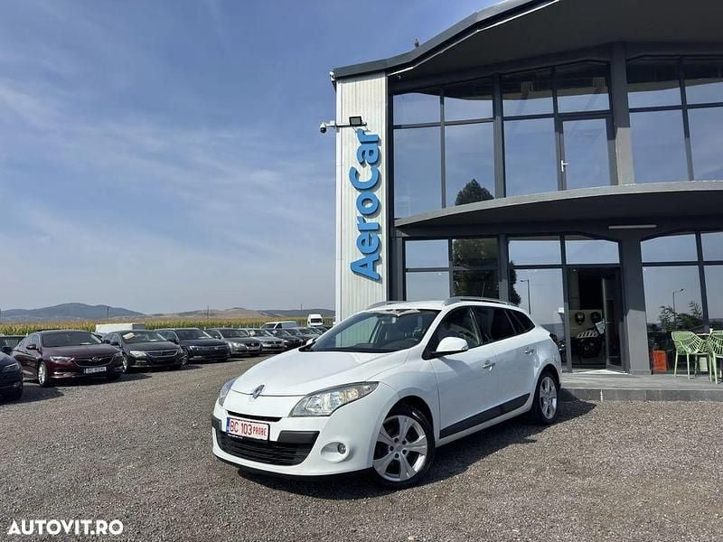 Culoarealb Utilizat 2011 Renault Mégane GrandTour Break | 4.990 EUR (Preț OK) - Imagine 1/4