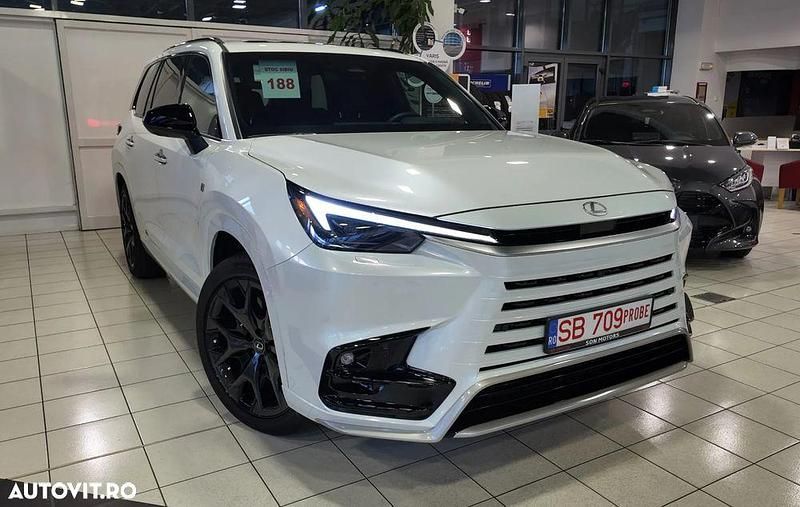 Second-hand Lexus TX500h 366 CP (269 kW) 2024 Culoarealb SUV