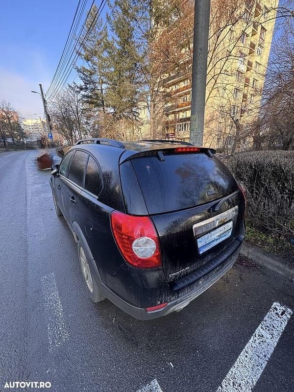 Second-hand Chevrolet Captiva 230 CP (169 kW) 2008 Culoarenegru SUV