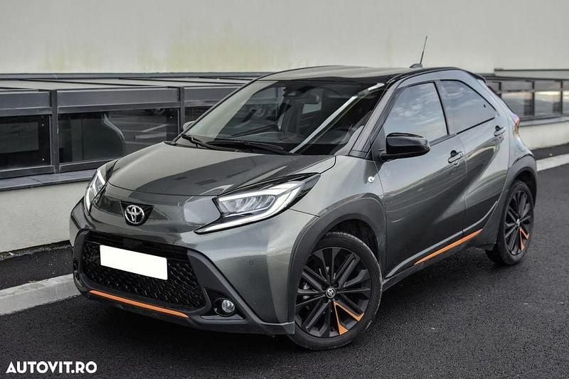 Culoareverde Second-hand 2024 Toyota Aygo X SUV | 14.499 EUR - Imagine 1/4