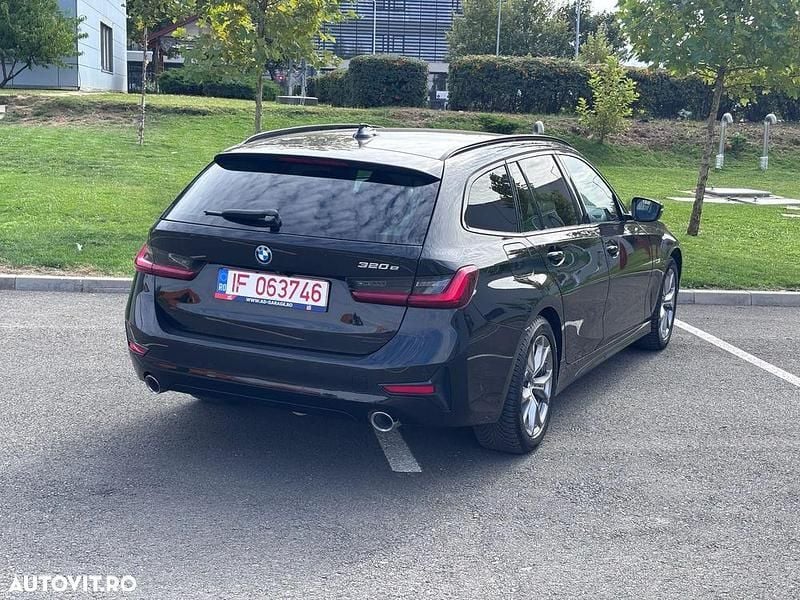 Second-hand BMW 320e Sport Line 204 CP (150 kW) 2021 Culoarenegru Break