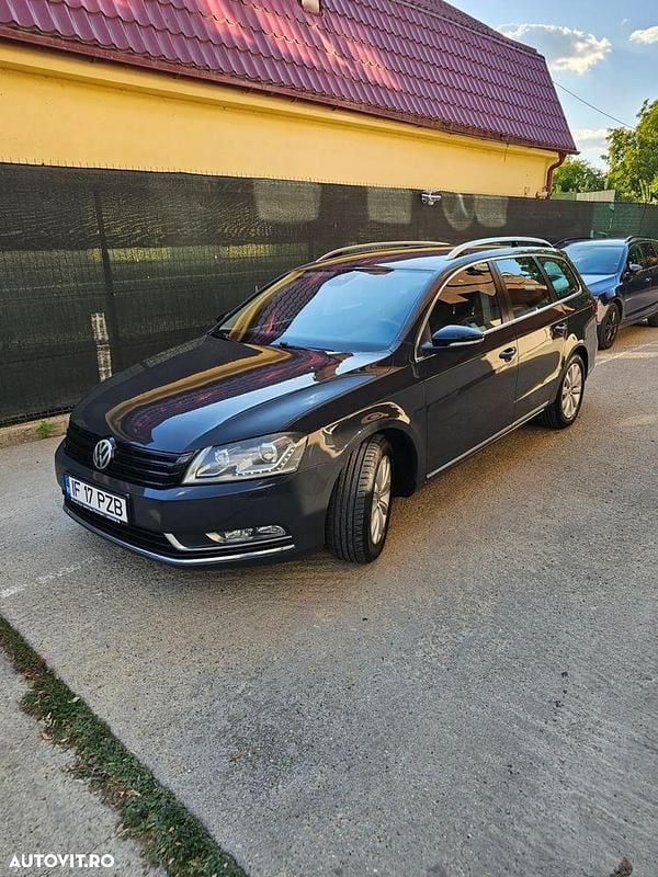 Culoaregri Utilizat 2014 VW Passat Comfortline Break | 7.990 EUR (Puțin scump) - Imagine 1/4