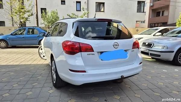 Second-hand Opel Astra 110 CP (80 kW) 2012 Break
