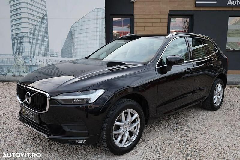 Negru Utilizat 2021 Volvo XC60 Momentum SUV | 30.453 EUR (Preț bun) - Imagine 1/4