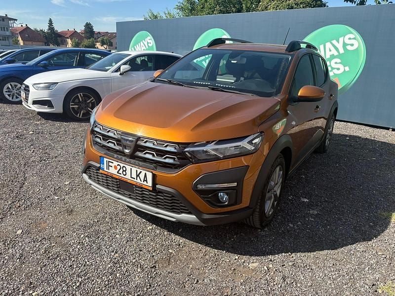 Portocaliu Utilizat 2021 Dacia Sandero Stepway Hatchback | 9.950 EUR (Preț OK) - Imagine 1/4