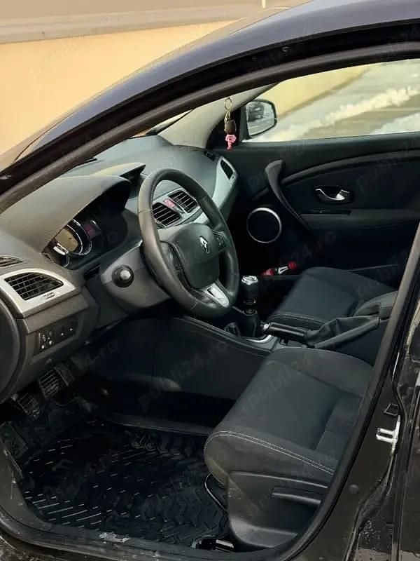 Second-hand Renault Mégane III 110 CP (80 kW) 2010 Negru Hatchback