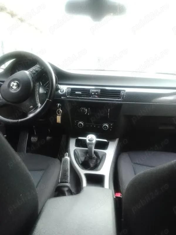 Alb Utilizat 2007 BMW 318 Berlinǎ | 2.000 EUR (Super Preț) - Imagine 1/4