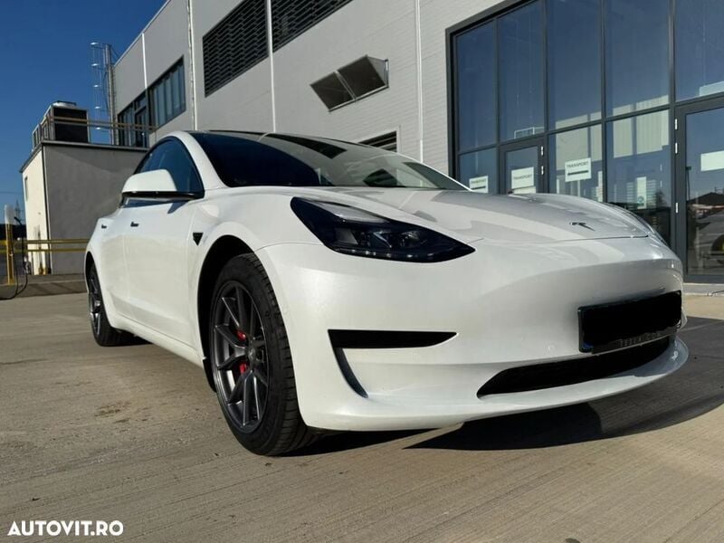 Second-hand Tesla Model 3 Standard Range Plus 239 kW (325 CP) 2021 Alb Berlinǎ