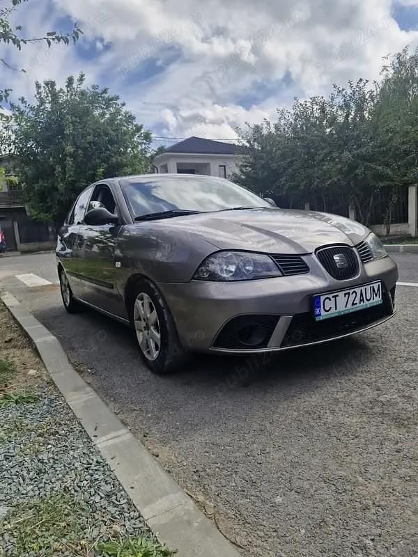 Utilizat 2004 Seat Ibiza Hatchback | 1.300 EUR (Preț bun) - Imagine 1/4