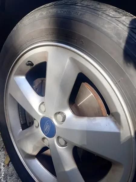 Utilizat 2006 Ford Focus Break | 1.600 EUR (Preț OK) - Imagine 1/4