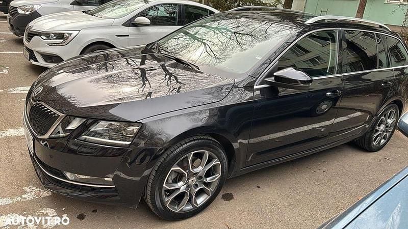 Culoarenegru Utilizat 2019 Skoda Octavia Ambition Break | 12.499 EUR (Super Preț) - Imagine 1/4