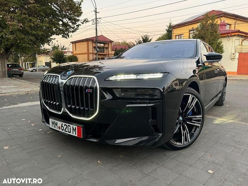Negru Utilizat 2023 BMW M760e Executive Berlinǎ | 110.000 EUR - Imagine 1/4