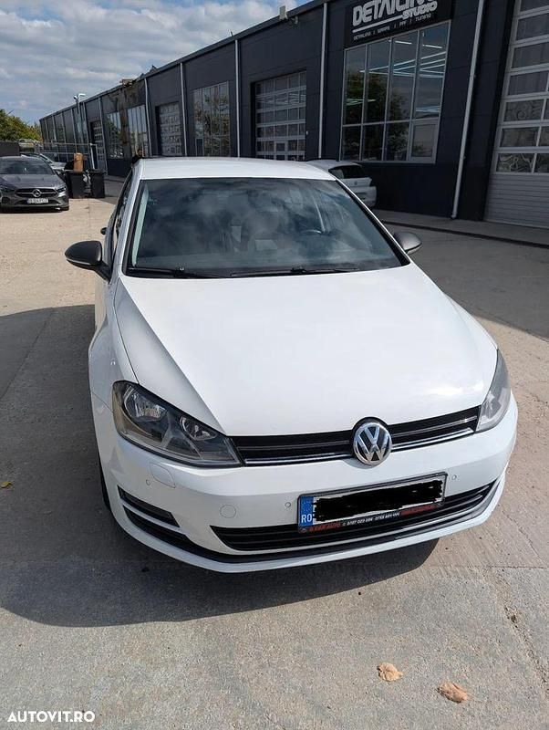 Culoarealb Utilizat 2013 VW Golf VII Trendline | 6.990 EUR (Preț OK) - Imagine 1/4