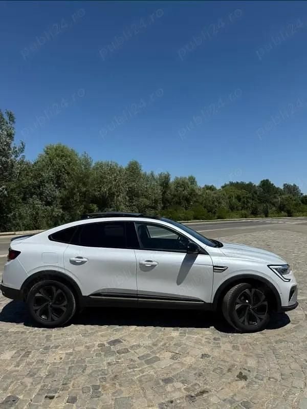 Utilizat 2023 Renault Arkana RS Line SUV | 23.500 EUR (Preț OK) - Imagine 1/4