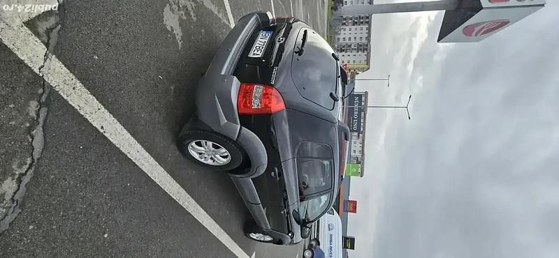 Utilizat 2008 Hyundai Tucson SUV | 4.200 EUR (Scump) - Imagine 1/4