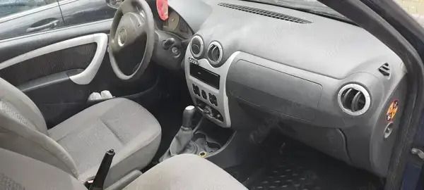 Utilizat 2011 Dacia Logan Berlinǎ | 850 EUR (Preț bun) - Imagine 1/4