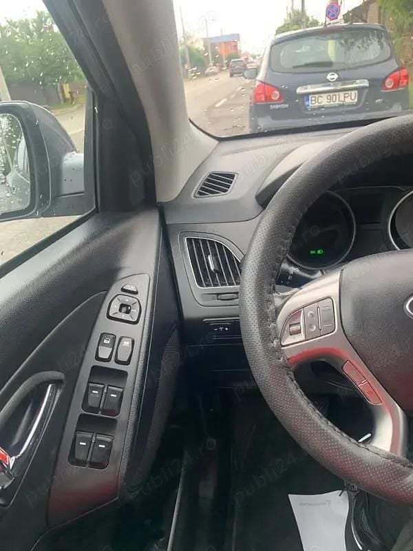 Utilizat 2012 Hyundai ix35 SUV | 7.999 EUR (Preț OK) - Imagine 1/4