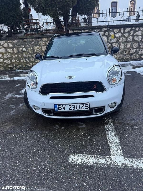 Culoarealb Second-hand 2011 Mini Cooper S Countryman SUV | 7.499 EUR - Imagine 1/4