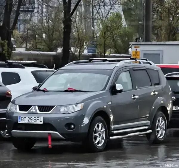 Utilizat 2007 Mitsubishi Outlander SUV | 4.500 EUR - Imagine 1/4