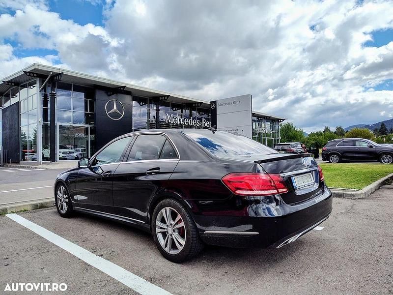 Second-hand Mercedes E200 Avantgarde 184 CP (135 kW) 2014 Culoarenegru Berlinǎ