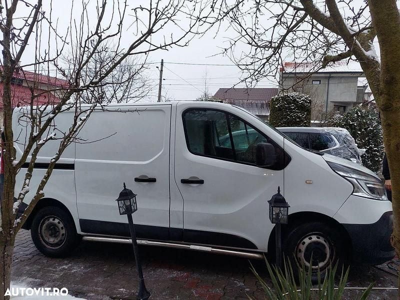 Second-hand Renault Trafic Komfort 120 CP (88 kW) 2020 Culoarealb Monovolum