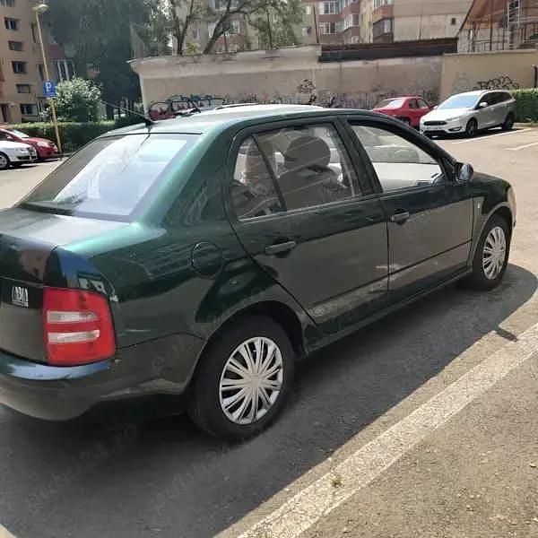Utilizat 2004 Skoda Fabia Berlinǎ | 2.000 EUR (Preț OK) - Imagine 1/4