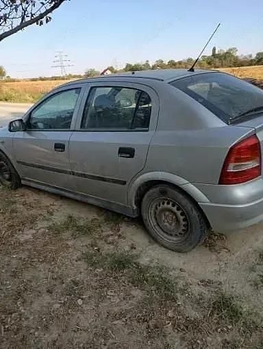 Utilizat 2001 Opel Astra Hatchback | 2.000 EUR (Super Preț) - Imagine 1/4