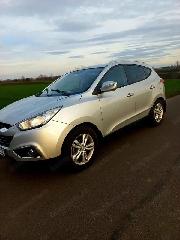 Second-hand 2010 Hyundai ix35 SUV | 6.800 EUR (Preț OK) - Imagine 1/4