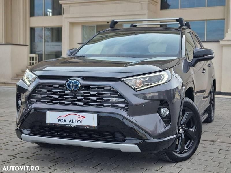 Second-hand Toyota RAV4 Hybrid 218 CP (160 kW) 2022 Culoaregri SUV