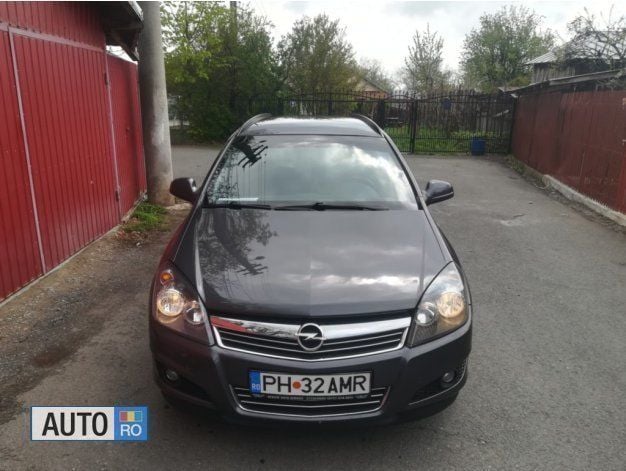 Grafit Utilizat 2011 Opel Astra Break | 4.200 EUR - Imagine 1/4