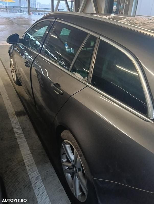 Second-hand Opel Insignia Sport 130 CP (95 kW) 2010 Culoaregri Break