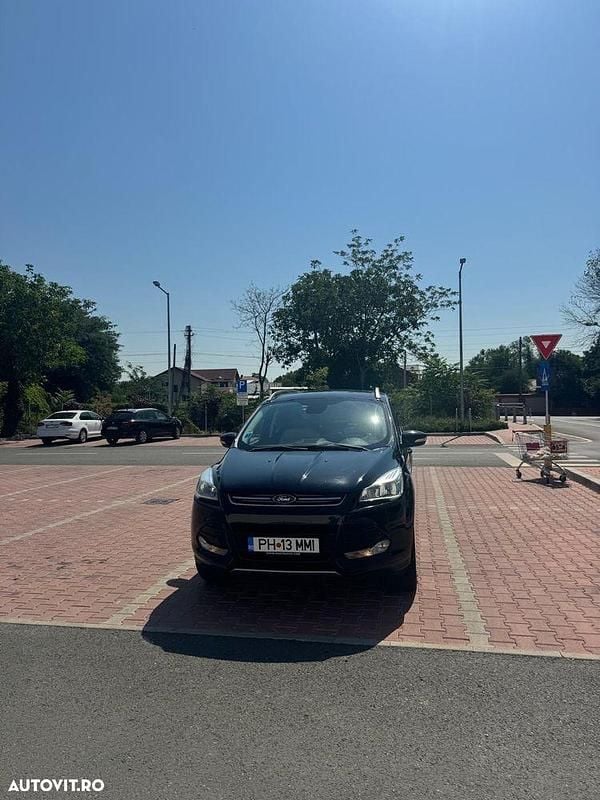 Culoarenegru Utilizat 2016 Ford Kuga Trend SUV | 9.200 EUR (Super Preț) - Imagine 1/4