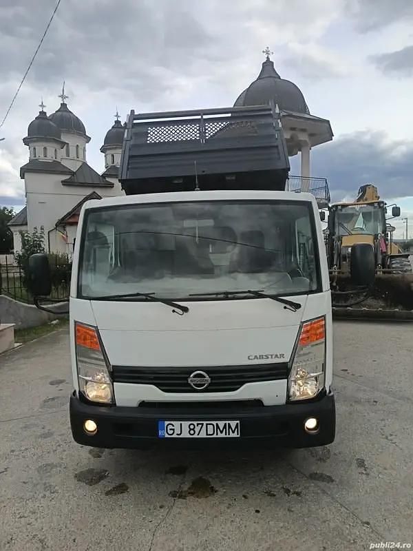 Second-hand Nissan Cabstar 2014 Alb Pickup
