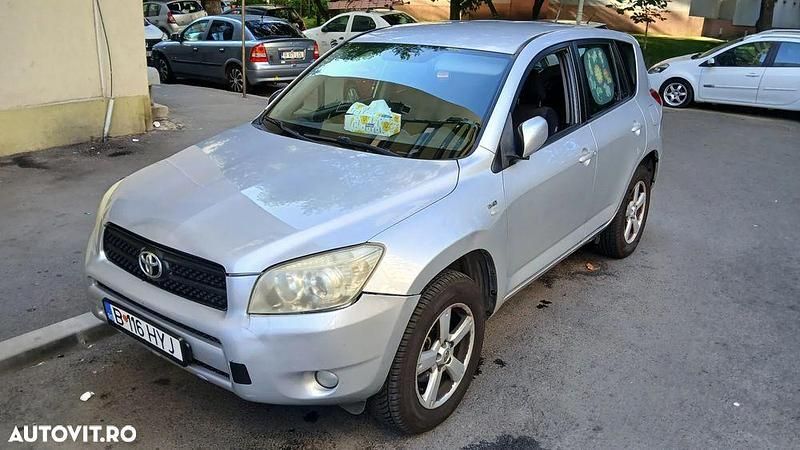 Culoaregri Utilizat 2007 Toyota RAV4 SUV | 4.400 EUR (Preț OK) - Imagine 1/4