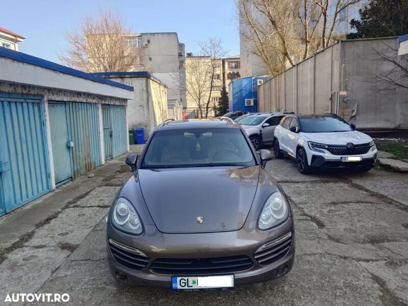 Maro Utilizat 2015 Porsche Cayenne SUV | 12.975 EUR - Imagine 1/4