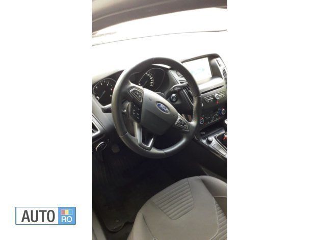 Second-hand Ford Focus 120 CP (88 kW) 2016 Gri Berlinǎ