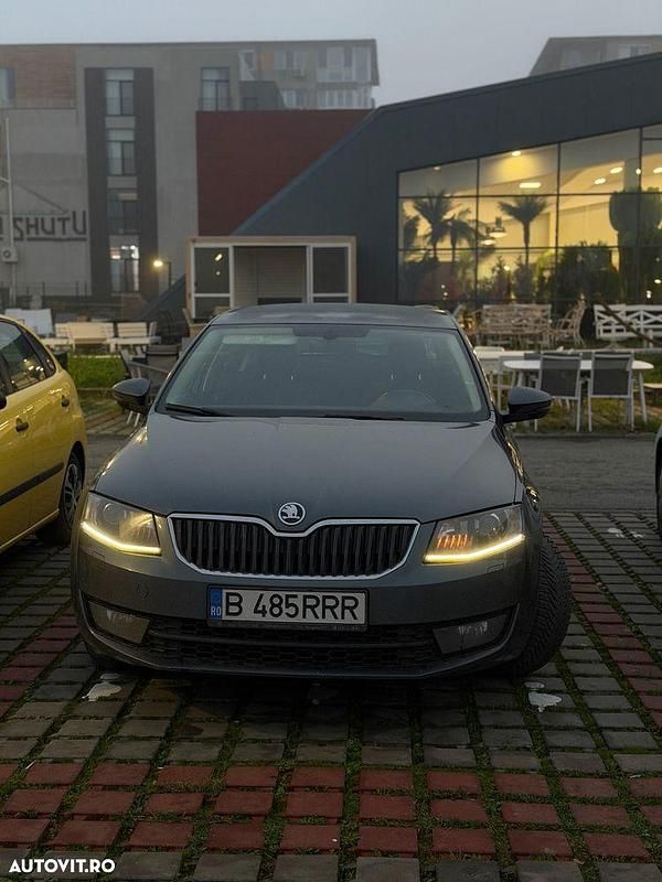 Culoaregri Utilizat 2017 Skoda Octavia Style Berlinǎ | 9.000 EUR (Preț OK) - Imagine 1/4