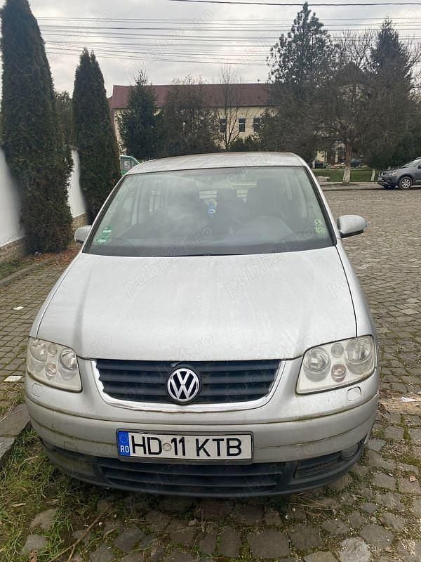 Utilizat 2006 VW Touran Monovolum | 2.150 EUR (Preț bun) - Imagine 1/4