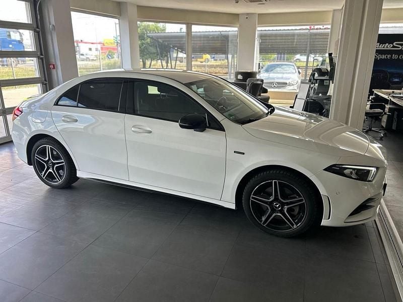 Second-hand Mercedes A250 AMG line 163 CP (119 kW) 2021