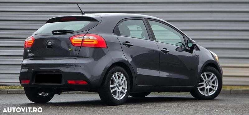 Second-hand Kia Rio Attract 75 CP (55 kW) 2013 Culoaregri Hatchback
