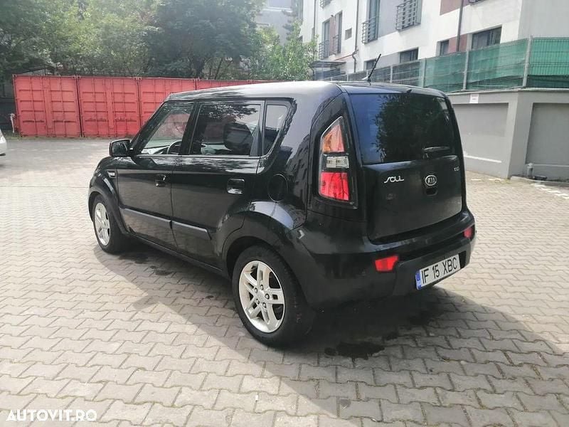 Second-hand Kia Soul 128 CP (94 kW) 2009 Culoarenegru SUV