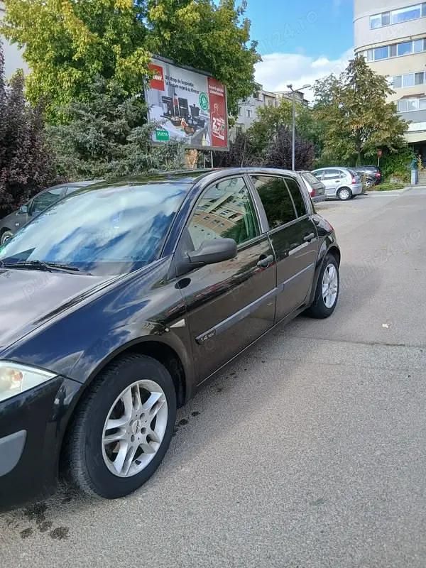 Negru Utilizat 2003 Renault Mégane II Hatchback | 1.250 EUR (Preț OK) - Imagine 1/4