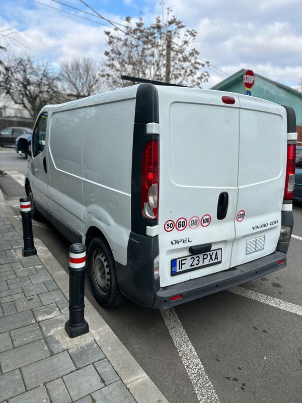 Utilizat 2009 Opel Vivaro Van | 3.700 EUR (Super Preț) - Imagine 1/4