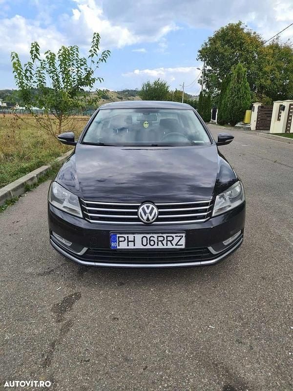 Culoarenegru Utilizat 2013 VW Passat Comfortline Berlinǎ | 6.800 EUR (Preț OK) - Imagine 1/4