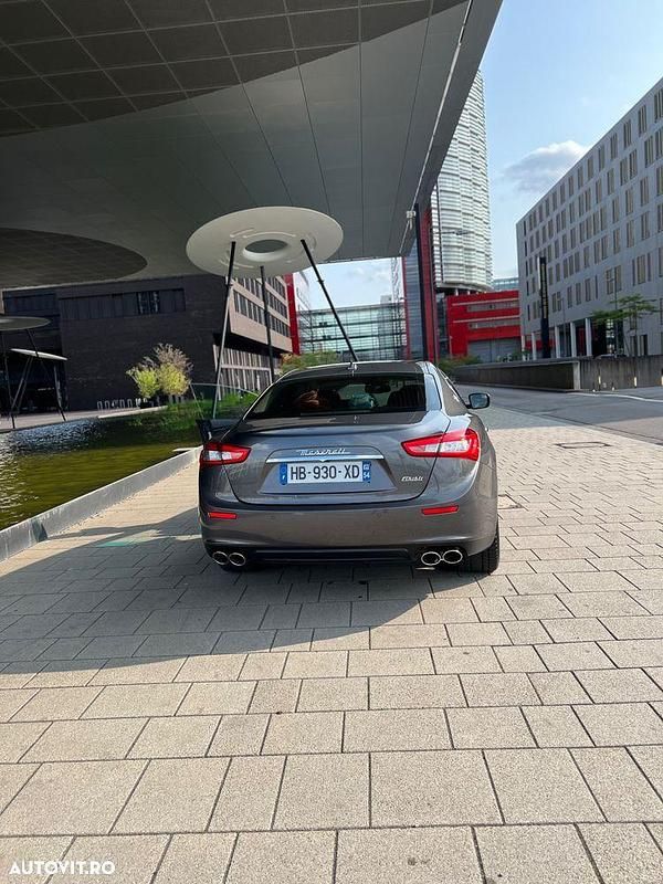 Second-hand Maserati Ghibli 275 CP (202 kW) 2015 Culoaregri Berlinǎ