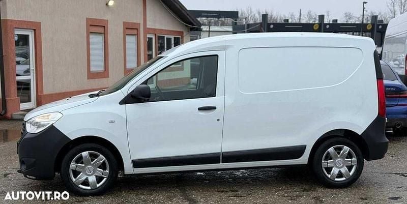 Second-hand Dacia Dokker Lauréate 75 CP (55 kW) 2018 Culoarealb Monovolum