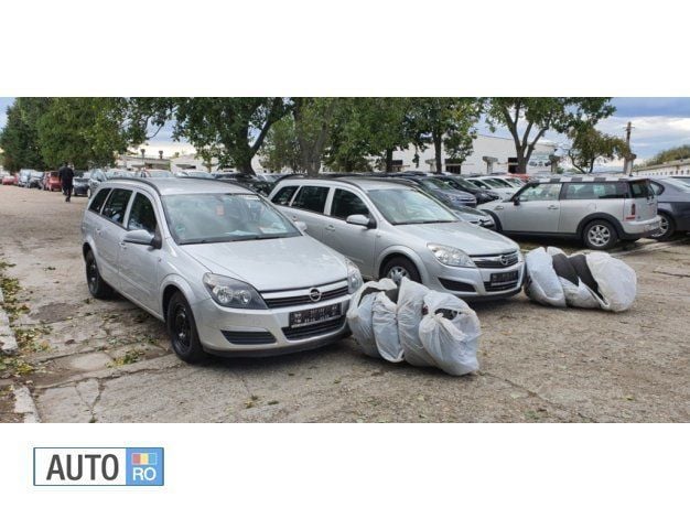 Second-hand Opel Astra 90 CP (66 kW) 2006 Argintiu Break