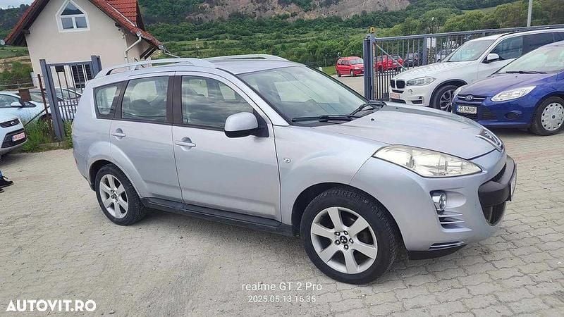 Culoareargint Utilizat 2008 Peugeot 4007 SUV | 3.499 EUR - Imagine 1/4