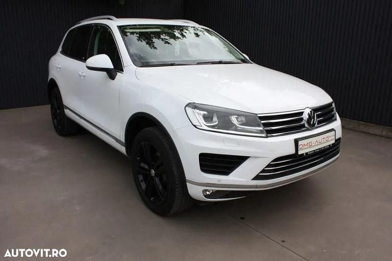 Alb Utilizat 2018 VW Touareg Edition SUV | 21.950 EUR (Super Preț) - Imagine 1/4